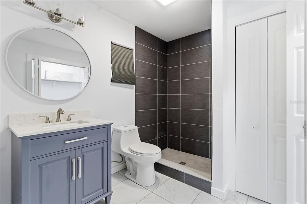 For Sale: $299,000 (3 beds, 2 baths, 1405 Square Feet)