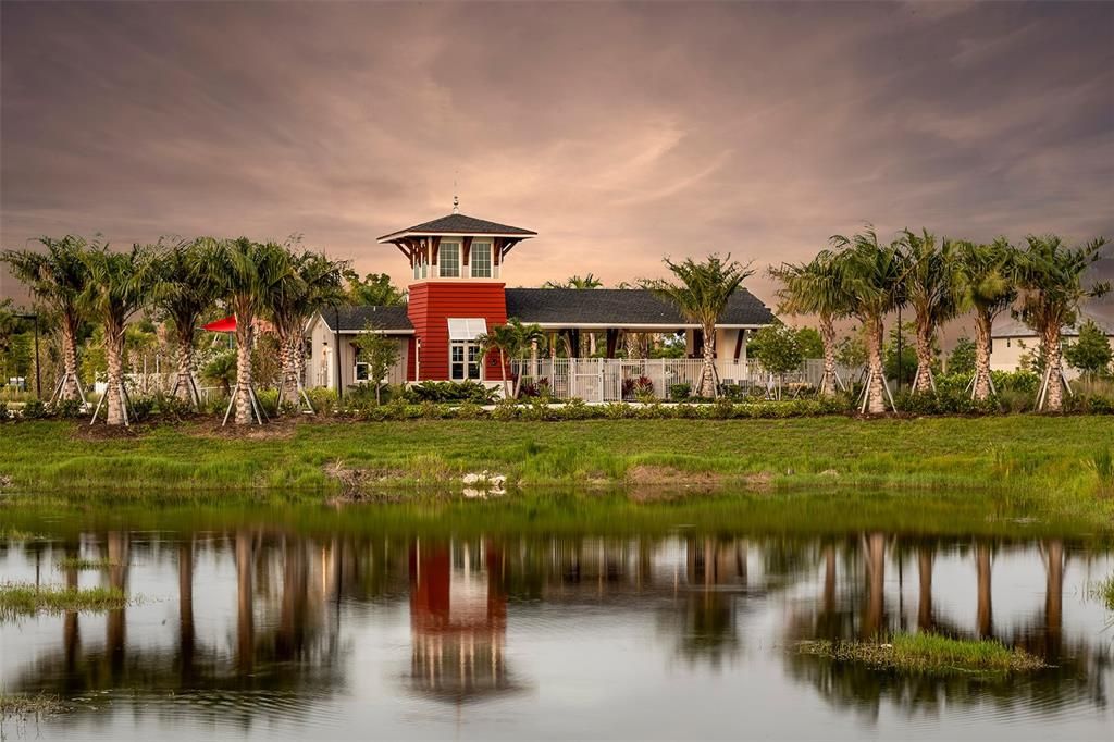 Active With Contract: $399,000 (2 beds, 2 baths, 1721 Square Feet)