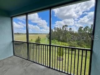 Active With Contract: $399,000 (2 beds, 2 baths, 1721 Square Feet)