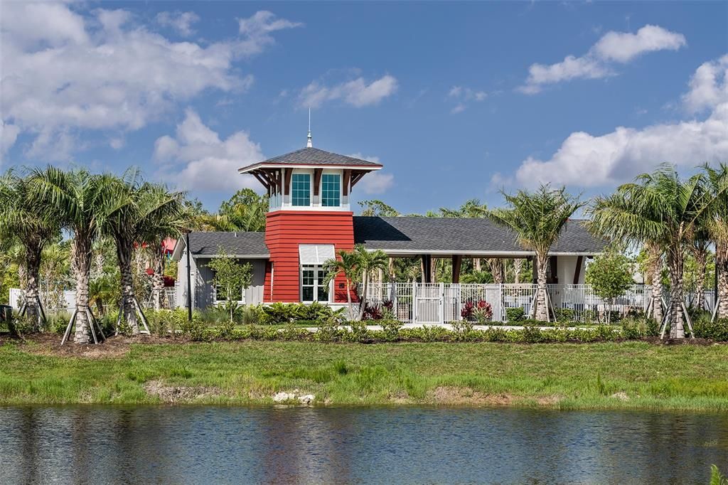 Active With Contract: $399,000 (2 beds, 2 baths, 1721 Square Feet)