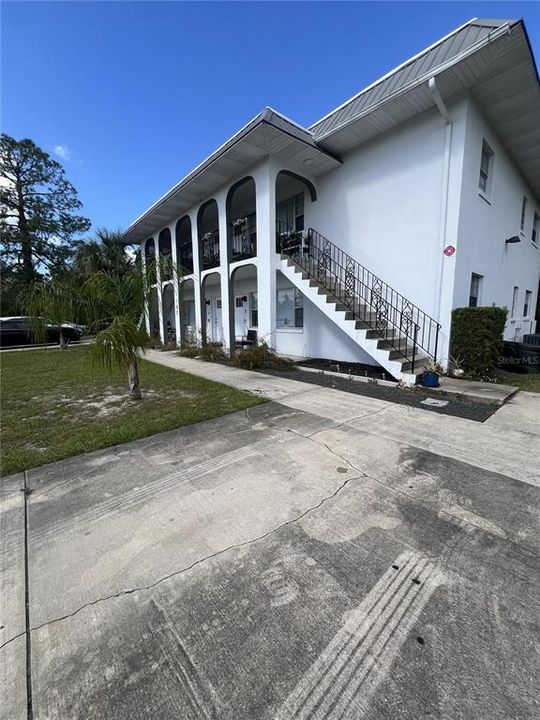 For Sale: $750,000 (8 beds, 0 baths, 3630 Square Feet)