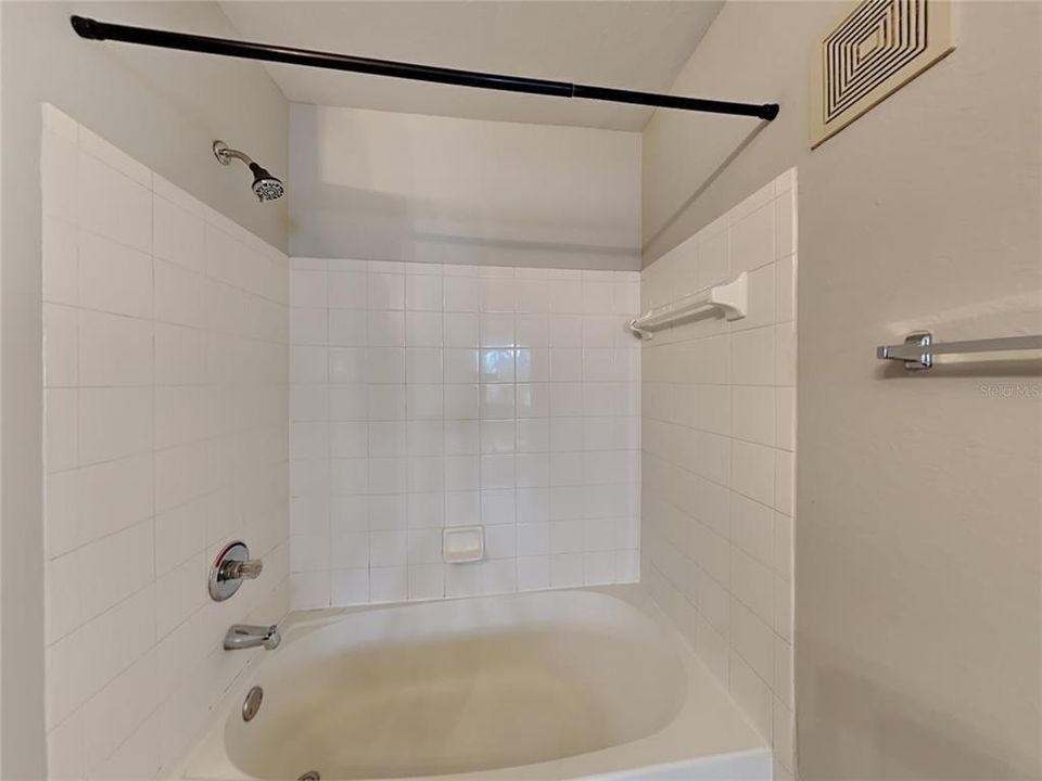 出租: $1,999 (3 贝兹, 2 浴室, 1583 平方英尺)