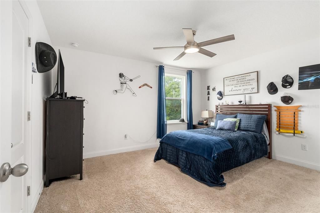 На продажу: $850,000 (5 спален, 4 ванн, 4477 Квадратных фут)