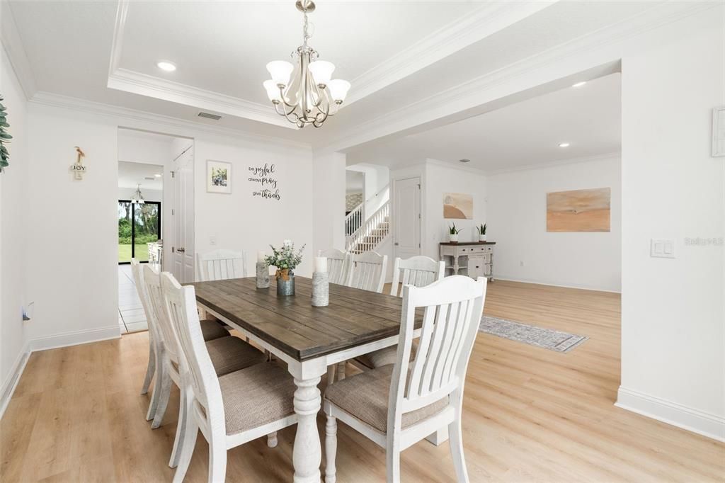 На продажу: $850,000 (5 спален, 4 ванн, 4477 Квадратных фут)