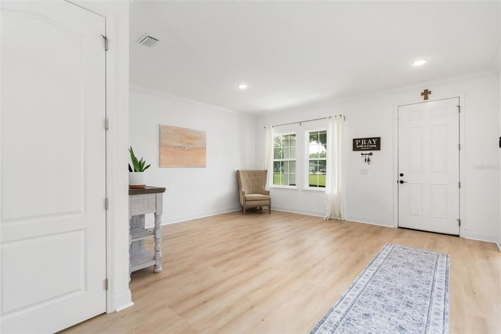 На продажу: $850,000 (5 спален, 4 ванн, 4477 Квадратных фут)