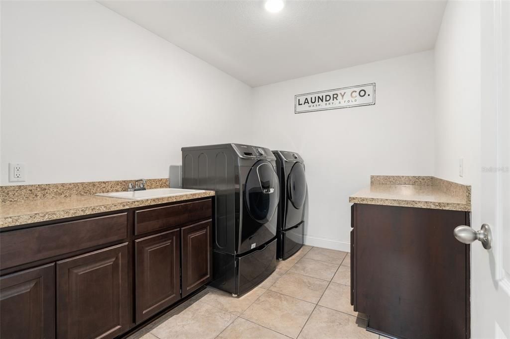 На продажу: $850,000 (5 спален, 4 ванн, 4477 Квадратных фут)