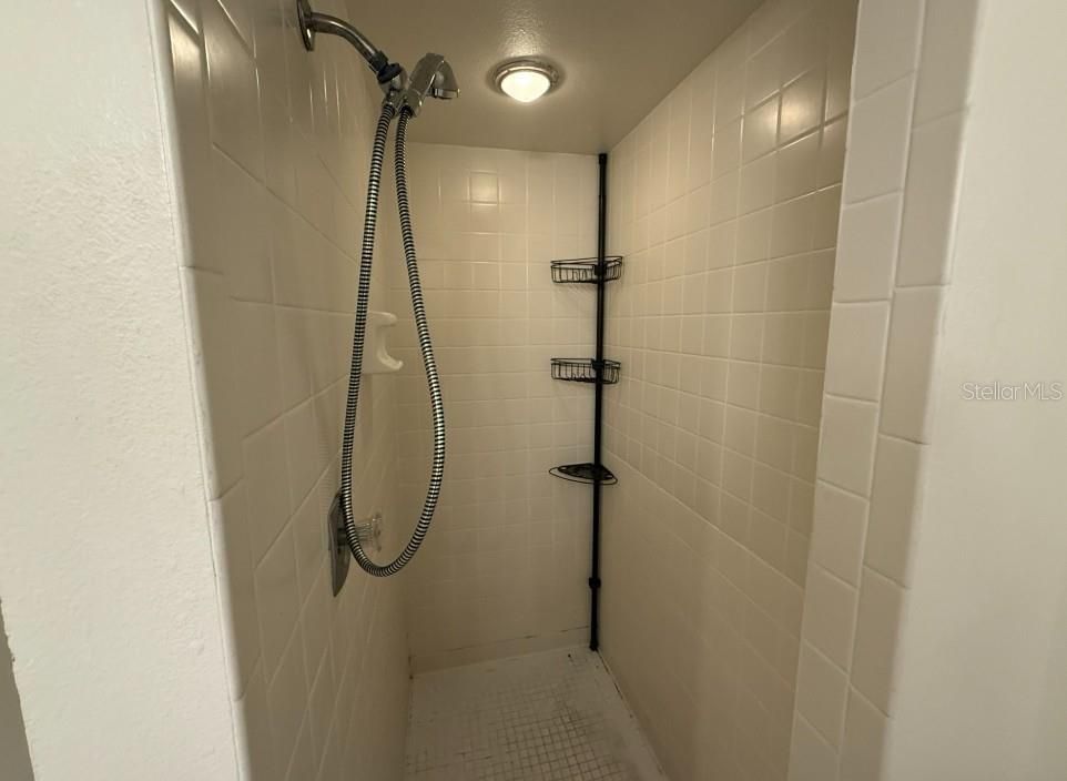 合同活跃: $1,495 (2 贝兹, 2 浴室, 784 平方英尺)