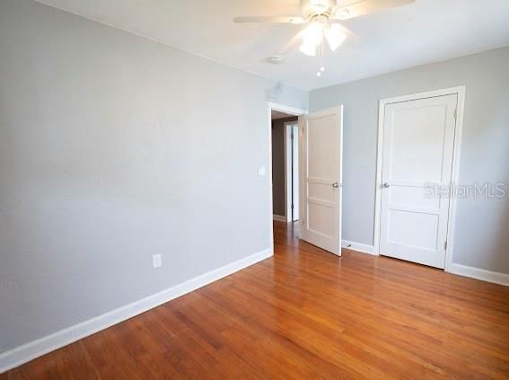 For Sale: $435,000 (2 beds, 1 baths, 1044 Square Feet)