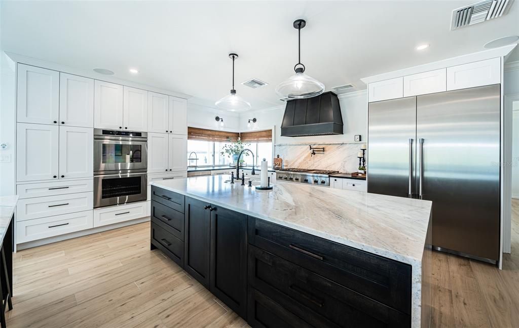 For Sale: $4,250,000 (4 beds, 5 baths, 4827 Square Feet)