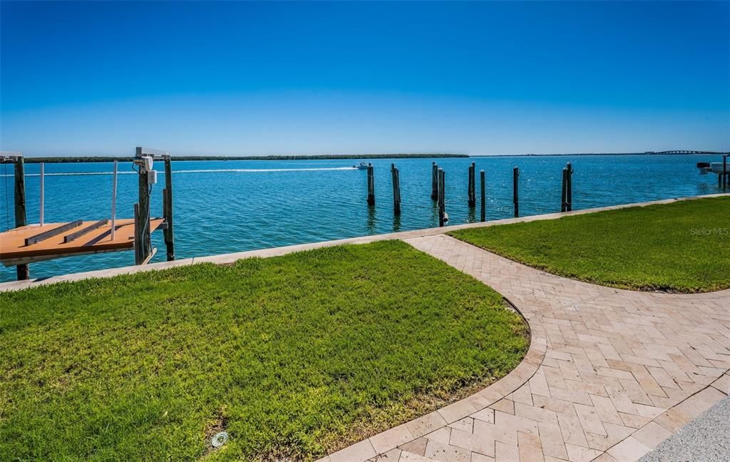 For Sale: $4,250,000 (4 beds, 5 baths, 4827 Square Feet)