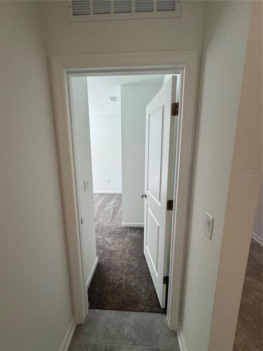 合同活跃: $2,500 (4 贝兹, 2 浴室, 1936 平方英尺)