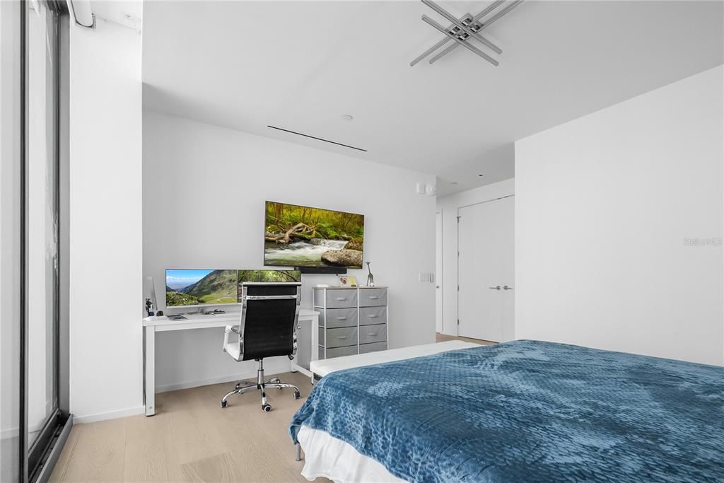 For Rent: $14,000 (2 beds, 2 baths, 2012 Square Feet)