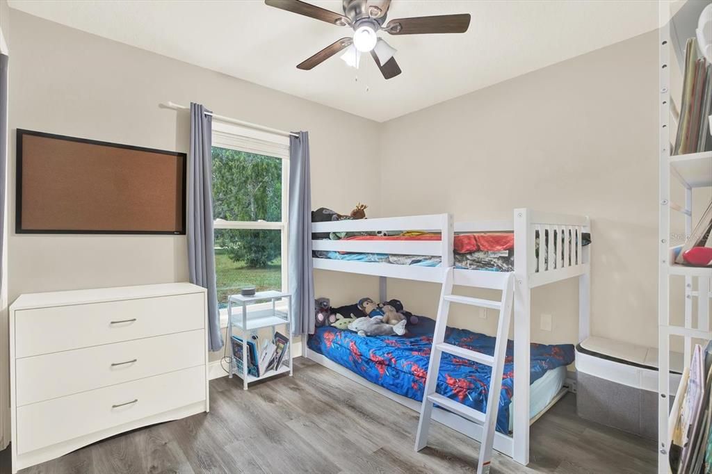 Activo con contrato: $253,000 (3 camas, 1 baños, 1000 Pies cuadrados)