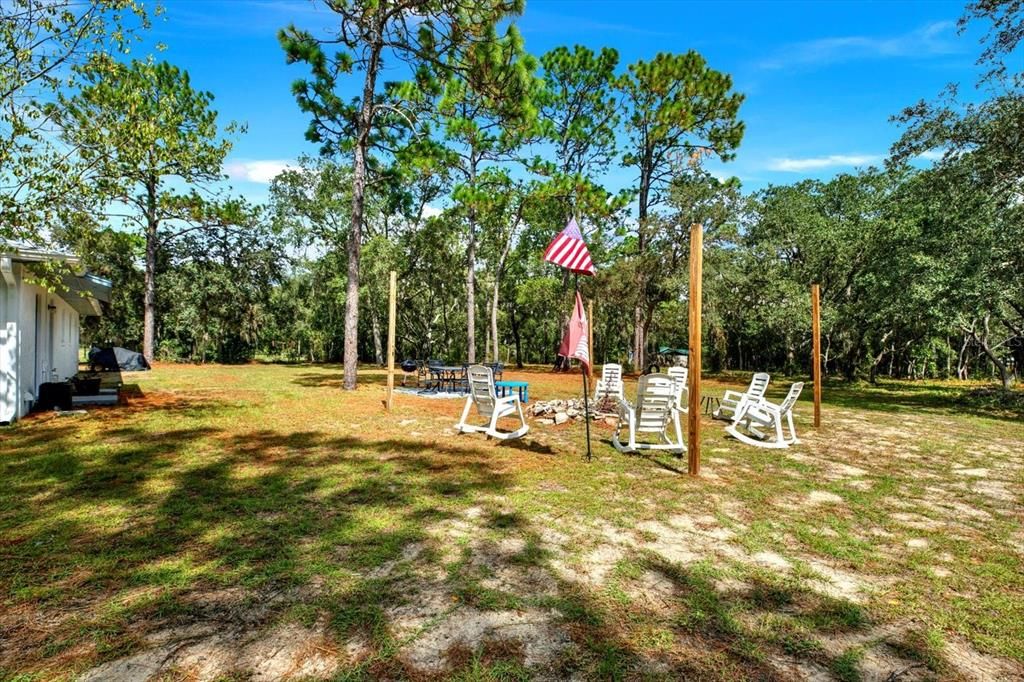 Activo con contrato: $253,000 (3 camas, 1 baños, 1000 Pies cuadrados)