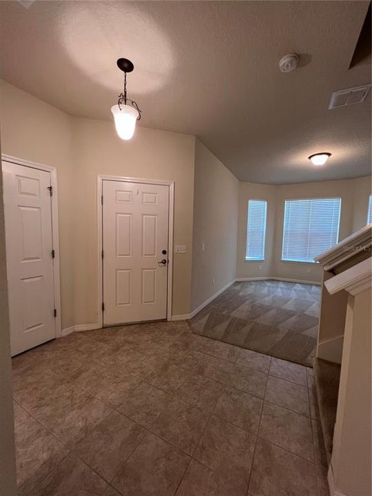 出租: $2,650 (5 贝兹, 3 浴室, 3224 平方英尺)