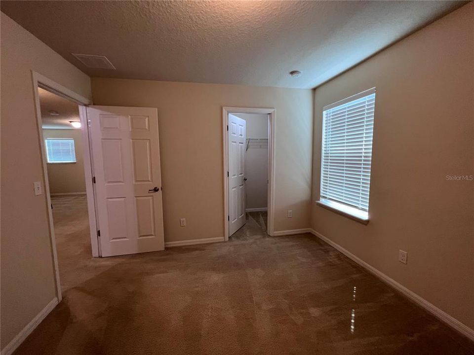 出租: $2,650 (5 贝兹, 3 浴室, 3224 平方英尺)