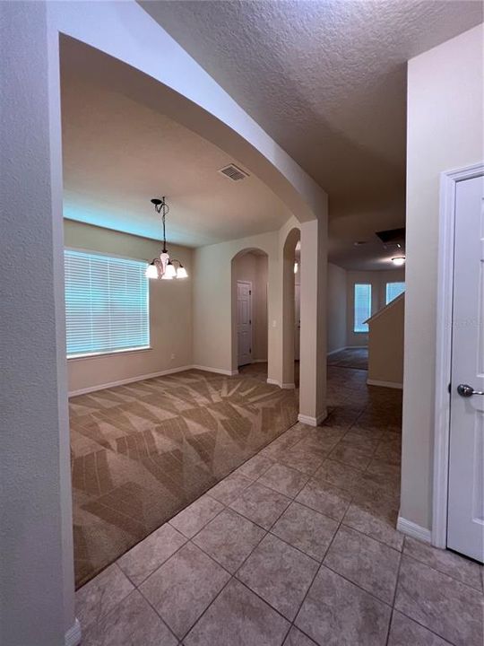 出租: $2,650 (5 贝兹, 3 浴室, 3224 平方英尺)