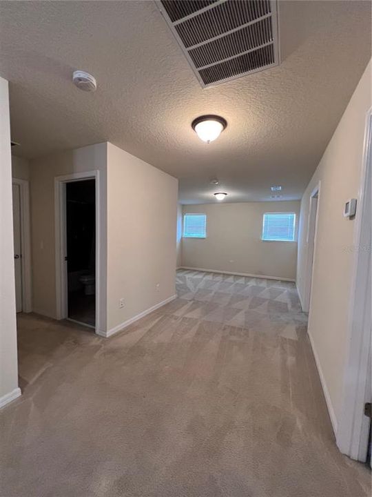 出租: $2,650 (5 贝兹, 3 浴室, 3224 平方英尺)