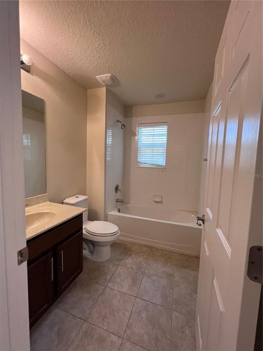 出租: $2,650 (5 贝兹, 3 浴室, 3224 平方英尺)