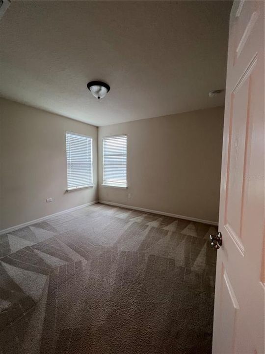 出租: $2,650 (5 贝兹, 3 浴室, 3224 平方英尺)