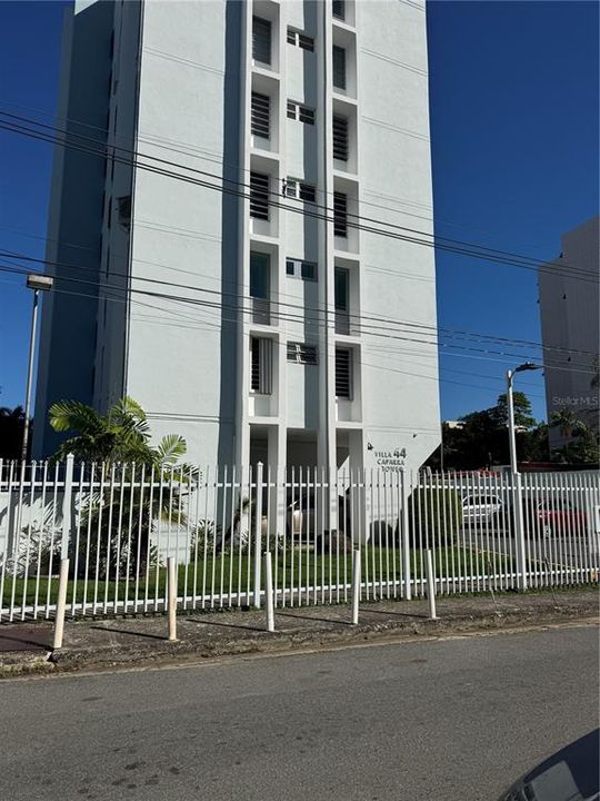 For Rent: $2,800 (2 beds, 2 baths, 1382 Square Feet)