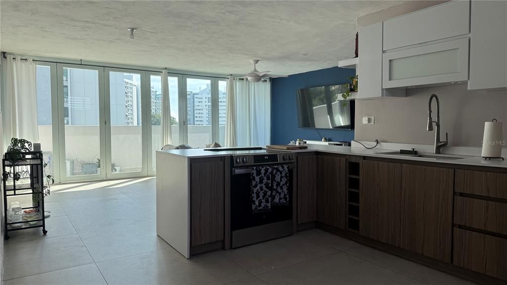 For Rent: $2,800 (2 beds, 2 baths, 1382 Square Feet)