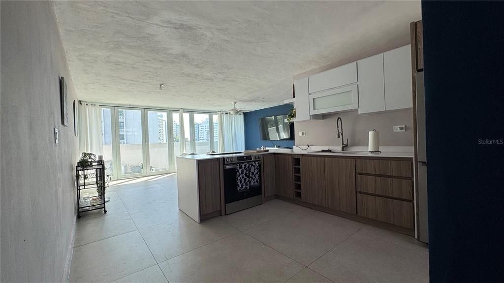 For Rent: $2,800 (2 beds, 2 baths, 1382 Square Feet)