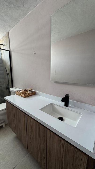 For Rent: $2,800 (2 beds, 2 baths, 1382 Square Feet)