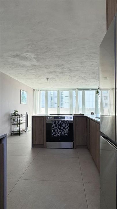 For Rent: $2,800 (2 beds, 2 baths, 1382 Square Feet)