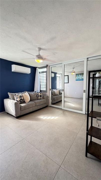 For Rent: $2,800 (2 beds, 2 baths, 1382 Square Feet)