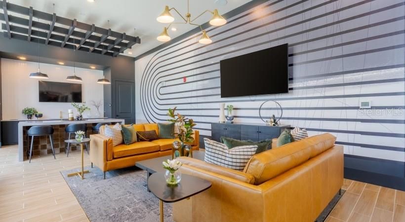 For Rent: $1,395 (1 beds, 1 baths, 669 Square Feet)