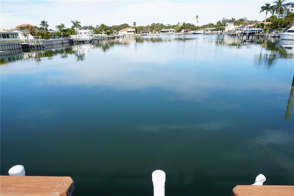 For Sale: $189,000 (1 beds, 1 baths, 840 Square Feet)