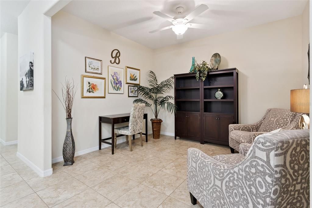 For Sale: $278,500 (2 beds, 2 baths, 1374 Square Feet)
