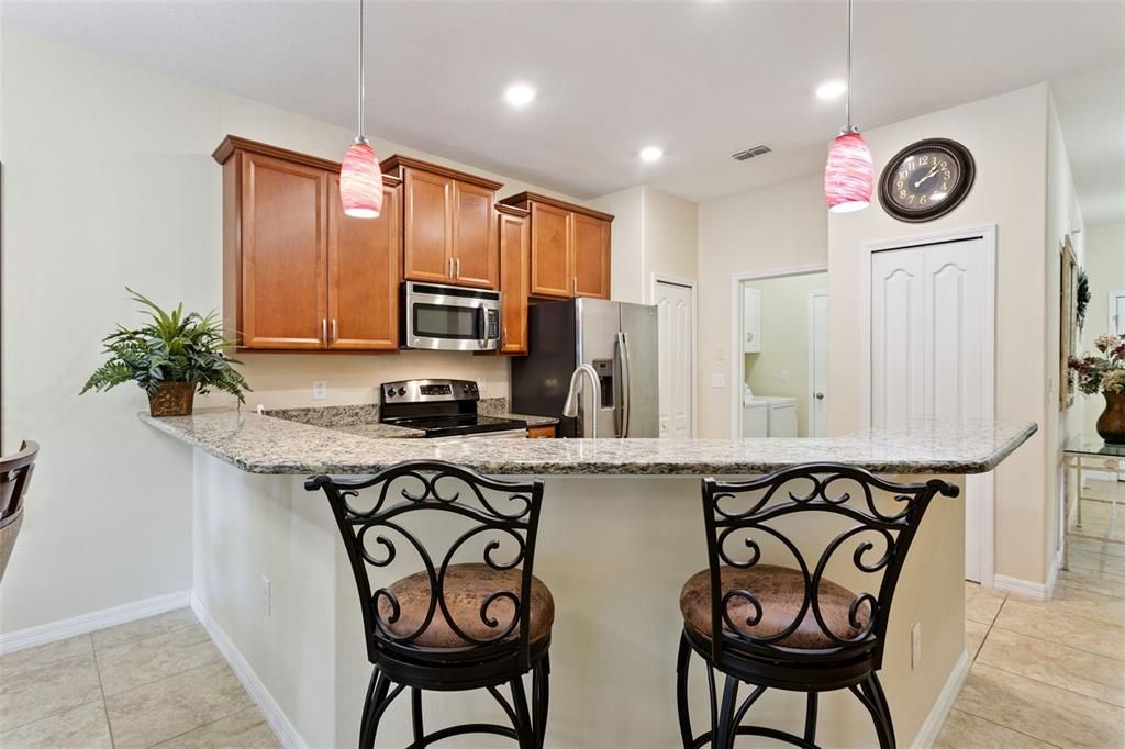 For Sale: $278,500 (2 beds, 2 baths, 1374 Square Feet)
