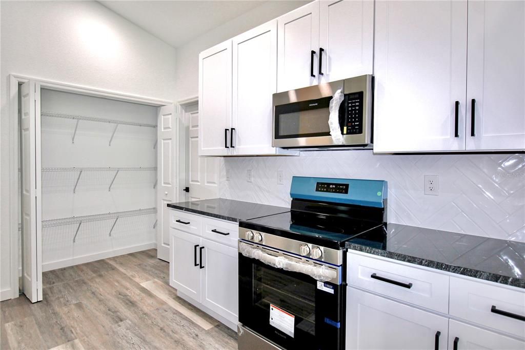 For Sale: $304,990 (3 beds, 2 baths, 1340 Square Feet)