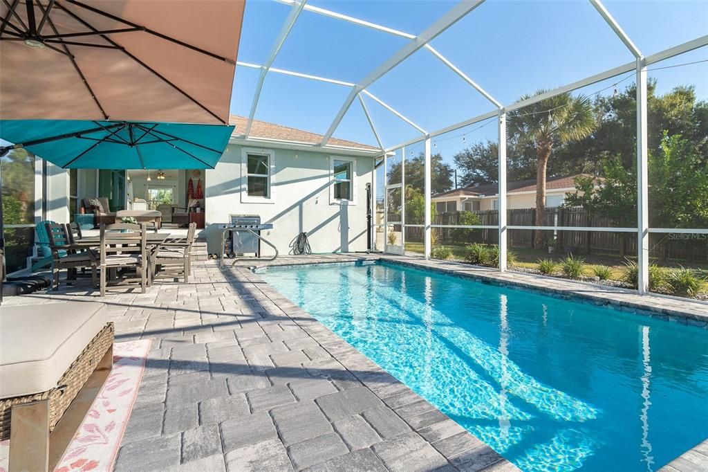 Active With Contract: $479,900 (2 beds, 2 baths, 1017 Square Feet)