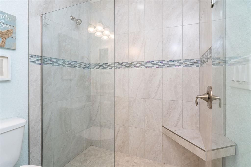 Active With Contract: $479,900 (2 beds, 2 baths, 1017 Square Feet)