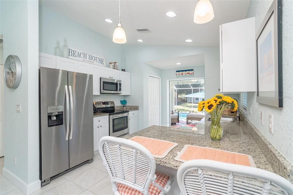 Active With Contract: $479,900 (2 beds, 2 baths, 1017 Square Feet)