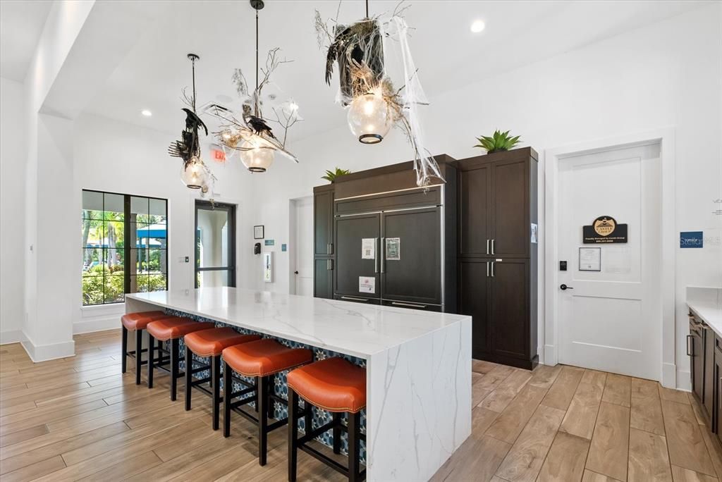 Activo con contrato: $409,900 (2 camas, 2 baños, 1524 Pies cuadrados)