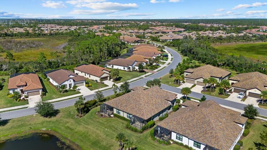 Activo con contrato: $409,900 (2 camas, 2 baños, 1524 Pies cuadrados)