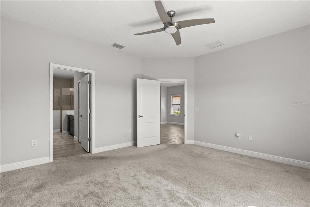 Activo con contrato: $409,900 (2 camas, 2 baños, 1524 Pies cuadrados)