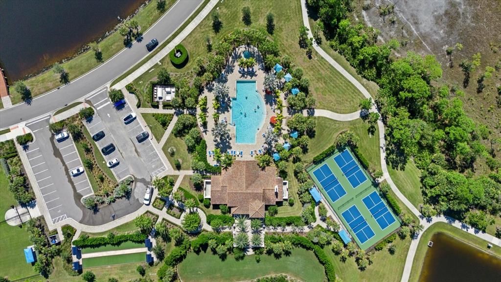 Activo con contrato: $409,900 (2 camas, 2 baños, 1524 Pies cuadrados)