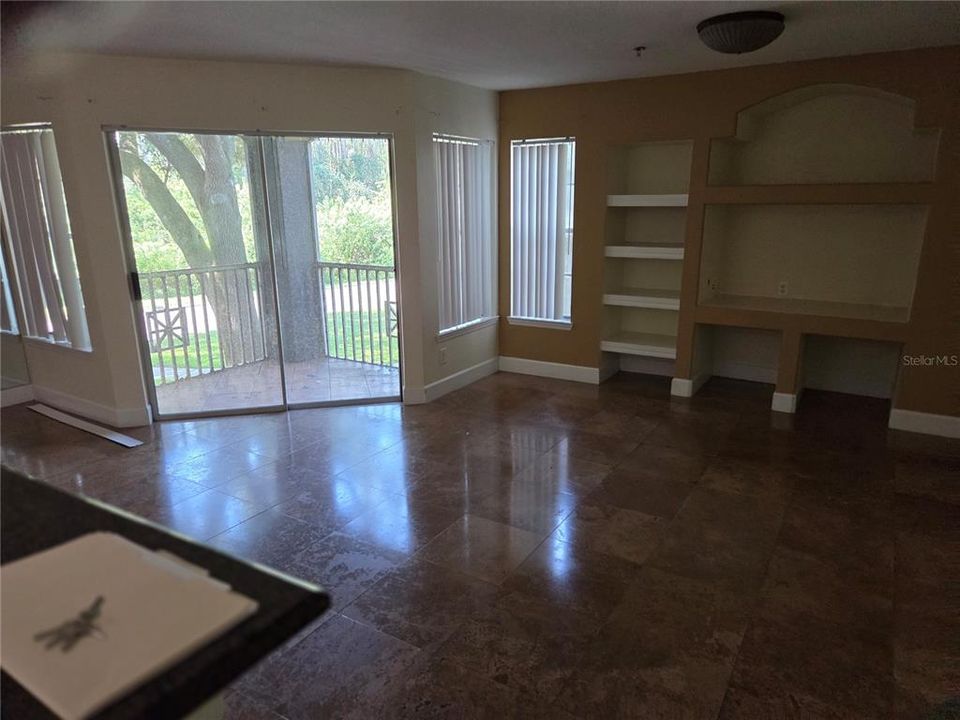 En Venta: $169,000 (2 camas, 2 baños, 1113 Pies cuadrados)