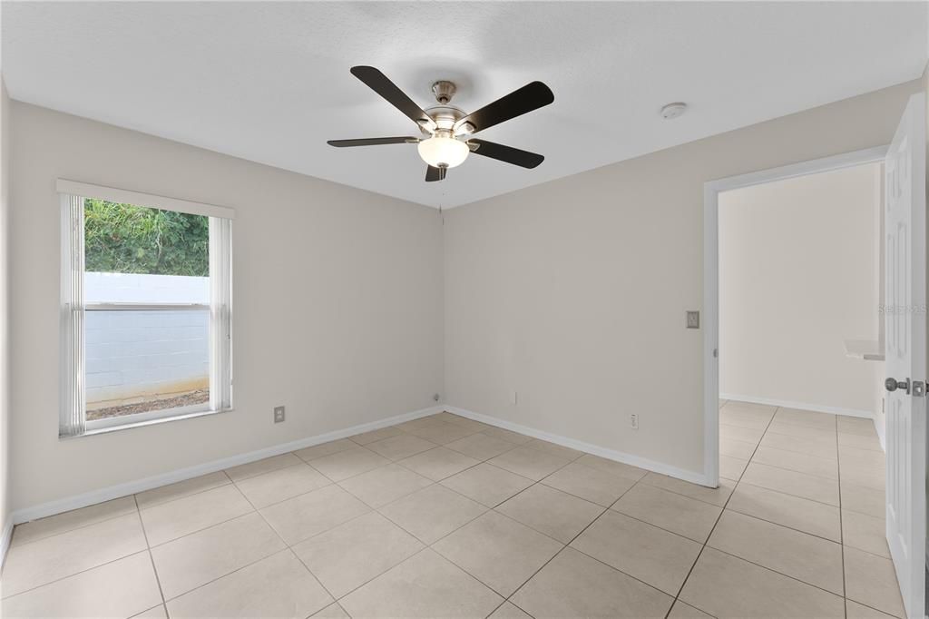 For Rent: $1,800 (2 beds, 2 baths, 924 Square Feet)