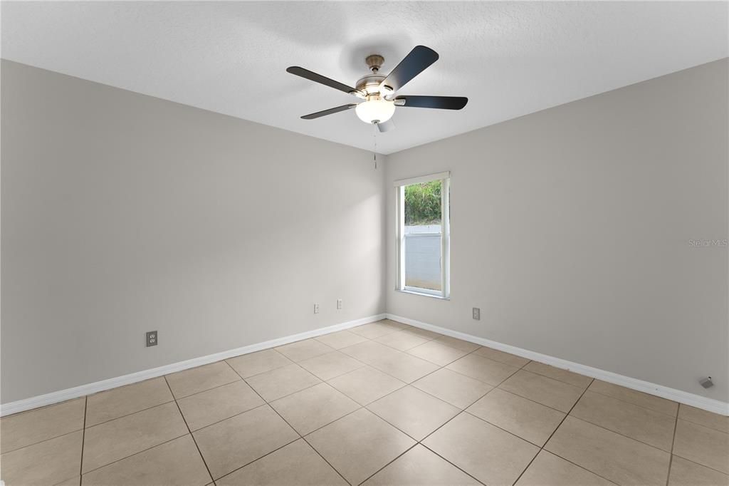 For Rent: $1,800 (2 beds, 2 baths, 924 Square Feet)