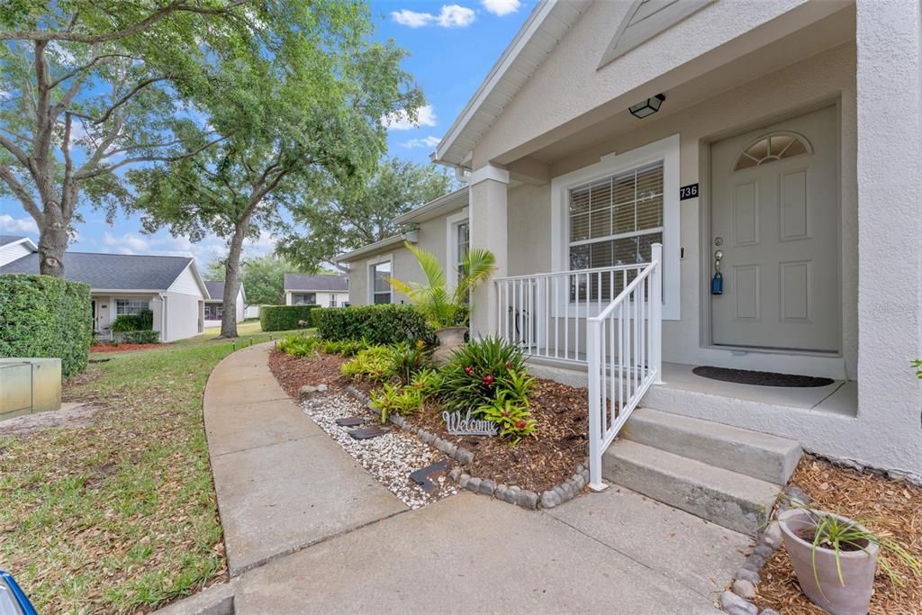 For Rent: $1,800 (2 beds, 2 baths, 924 Square Feet)