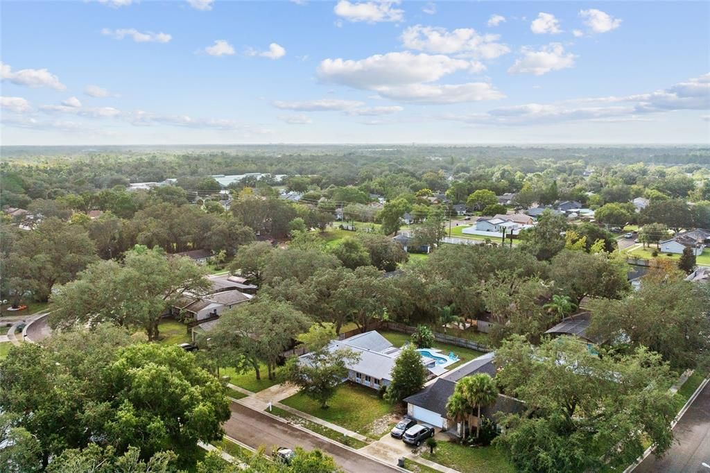 合同活跃: $425,000 (3 贝兹, 2 浴室, 1462 平方英尺)