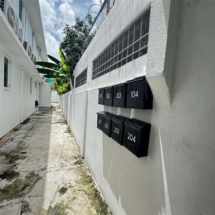 待售: $1,199,000 (12 贝兹, 0 浴室, 4500 平方英尺)