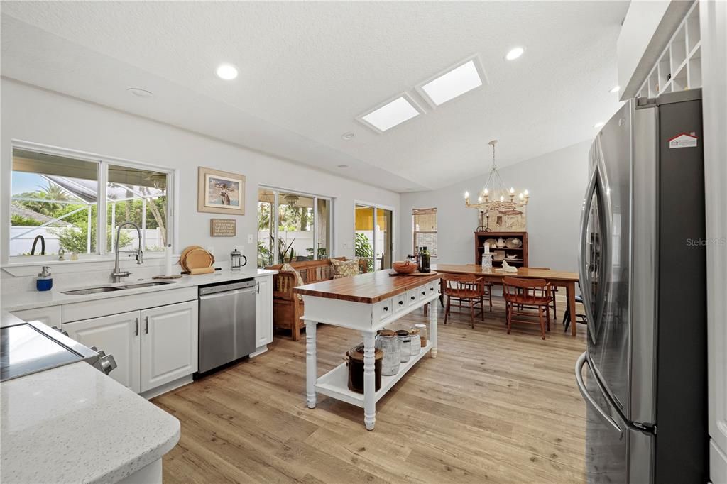 For Sale: $550,000 (3 beds, 2 baths, 2110 Square Feet)