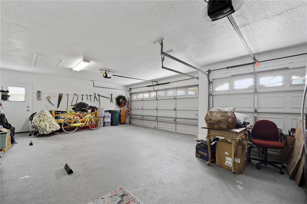 For Sale: $550,000 (3 beds, 2 baths, 2110 Square Feet)